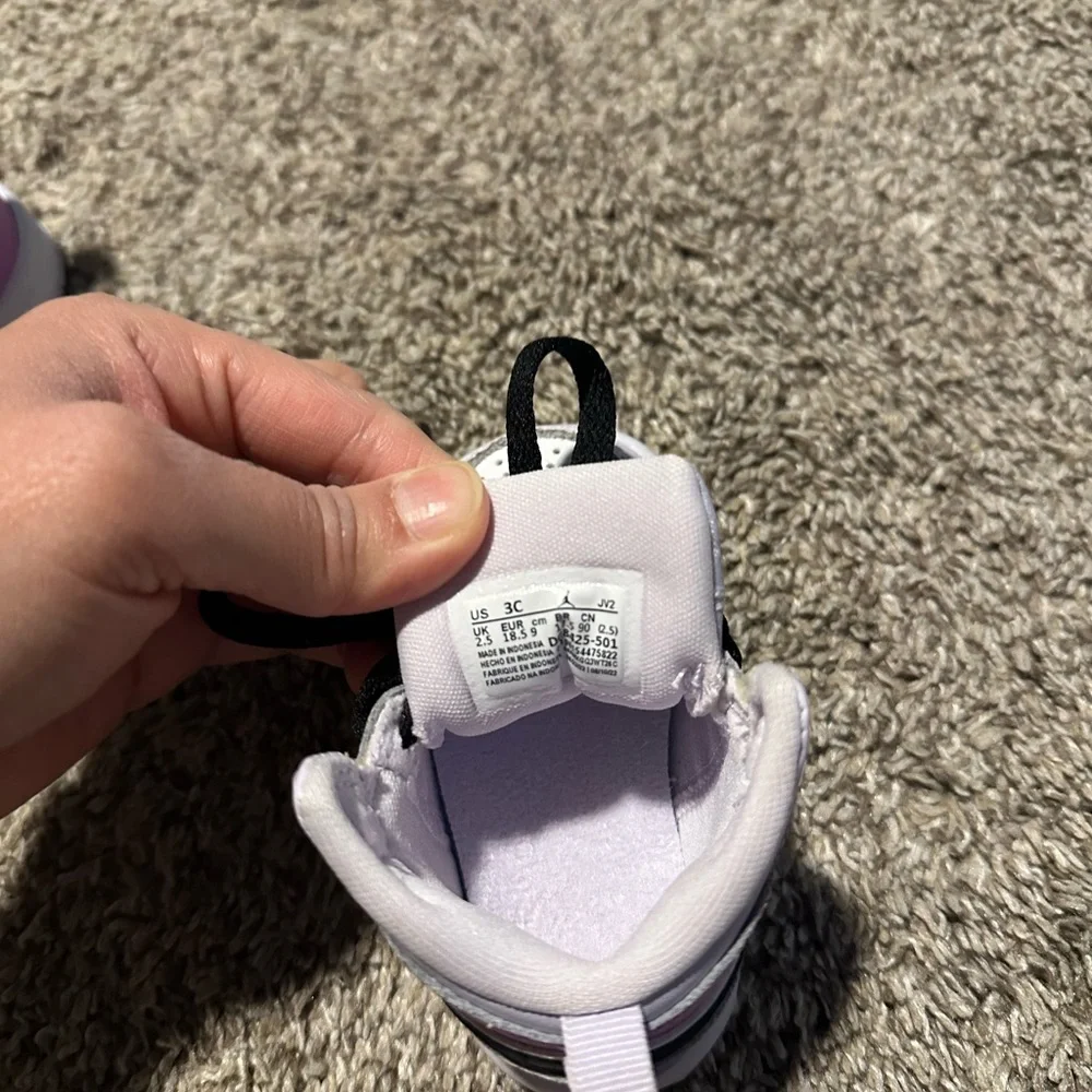 Nike Infant High-Top Sneakers - Picture 6 of 6